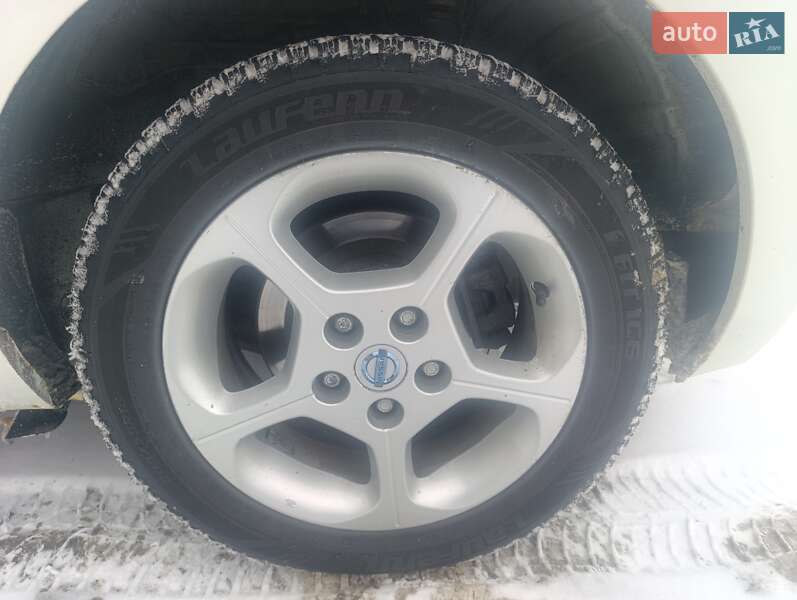 Хетчбек Nissan Leaf 2012 в Костопілі