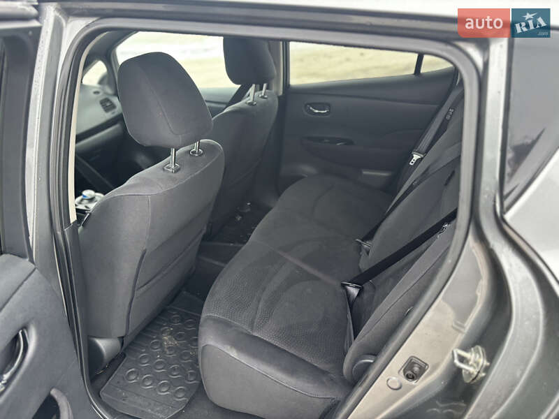 Хетчбек Nissan Leaf 2014 в Володимирі