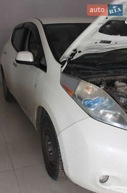 Хетчбек Nissan Leaf 2011 в Одесі