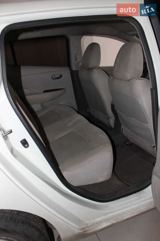 Хэтчбек Nissan Leaf 2011 в Одессе фото 7 Хэтчбек Nissan Leaf 2011 в Одессе