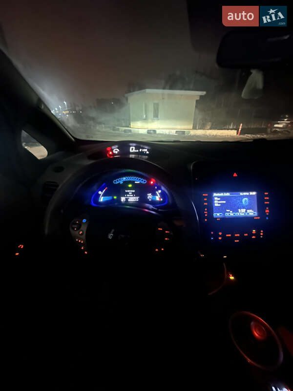 Хэтчбек Nissan Leaf 2012 в Одессе фото 3 Хэтчбек Nissan Leaf 2012 в Одессе