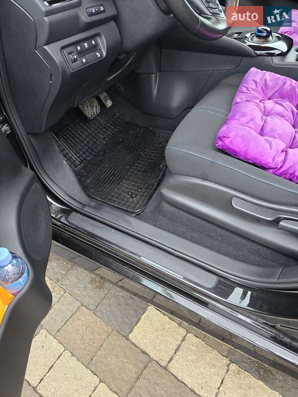 Хэтчбек Nissan Leaf 2021 в Сваляве фото 20 Хэтчбек Nissan Leaf 2021 в Сваляве