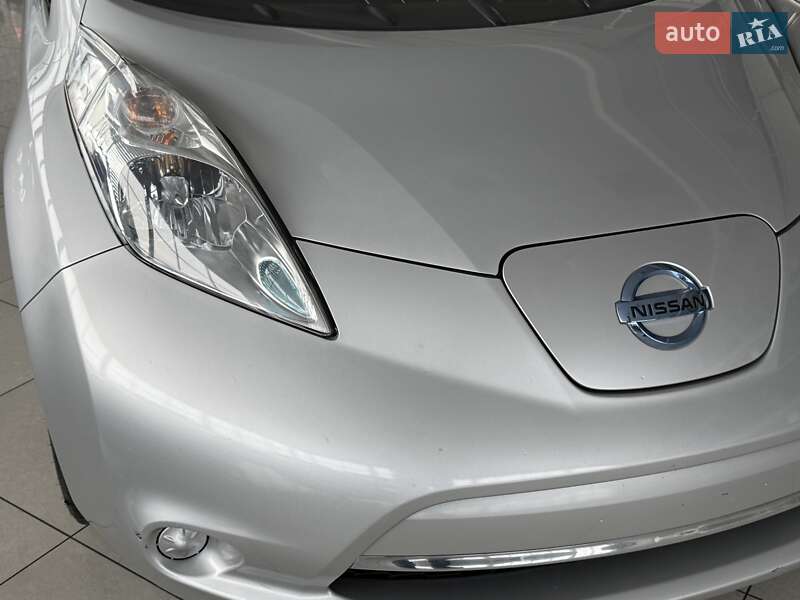 Хетчбек Nissan Leaf 2015 в Одесі
