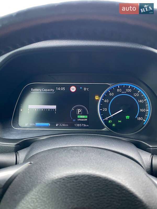 Хэтчбек Nissan Leaf 2020 в Софиевской Борщаговке фото 20 Хэтчбек Nissan Leaf 2020 в Софиевской Борщаговке