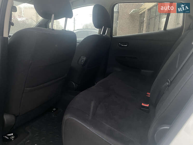 Хэтчбек Nissan Leaf 2013 в Ивано-Франковске фото 9 Хэтчбек Nissan Leaf 2013 в Ивано-Франковске