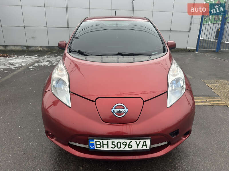Хетчбек Nissan Leaf 2013 в Одесі
