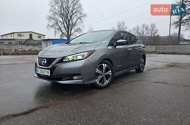 Хэтчбек Nissan Leaf 2018 в Кременчуге