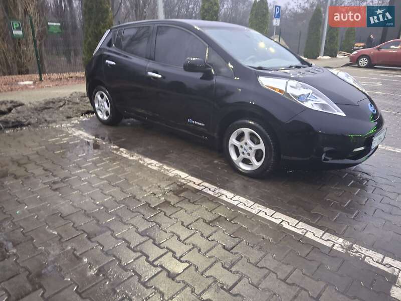 Хэтчбек Nissan Leaf 2013 в Кременчуге