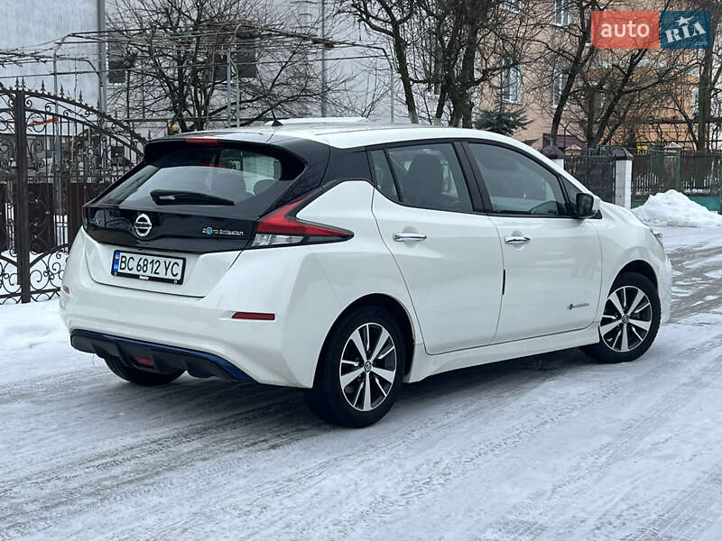 Хетчбек Nissan Leaf 2020 в Самборі