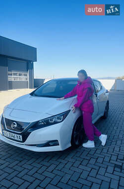 Хэтчбек Nissan Leaf 2020 в Киеве