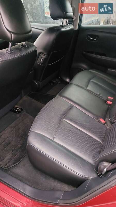 Хетчбек Nissan Leaf 2015 в Житомирі фото 14 Хетчбек Nissan Leaf 2015 в Житомирі