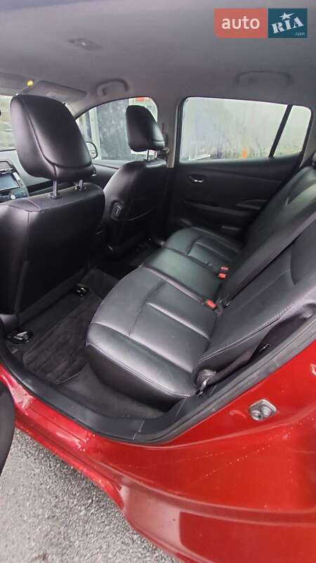 Хетчбек Nissan Leaf 2015 в Житомирі фото 17 Хетчбек Nissan Leaf 2015 в Житомирі