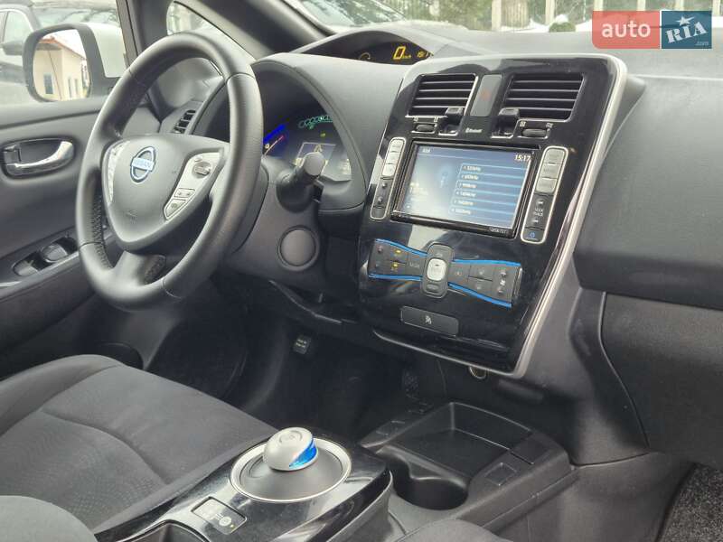 Хэтчбек Nissan Leaf 2014 в Золочеве