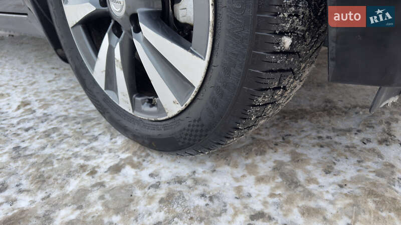 Хетчбек Nissan Leaf 2015 в Полтаві