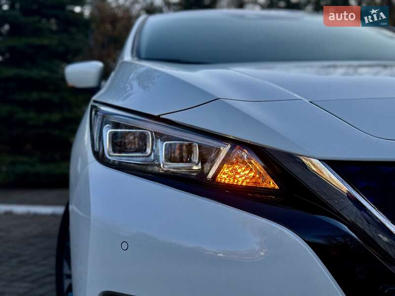 Хетчбек Nissan Leaf 2019 в Дрогобичі