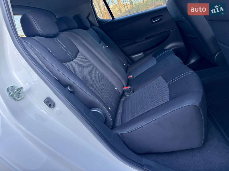 Хетчбек Nissan Leaf 2019 в Дрогобичі