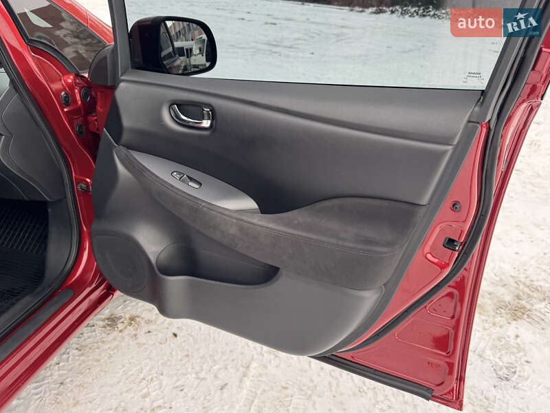 Хетчбек Nissan Leaf 2015 в Одесі фото 23 Хетчбек Nissan Leaf 2015 в Одесі