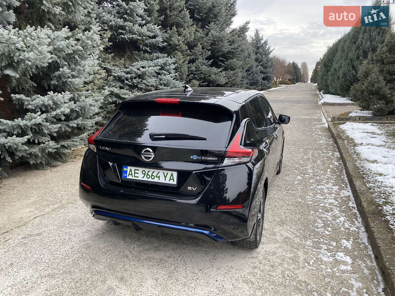 Хэтчбек Nissan Leaf 2022 в Днепре