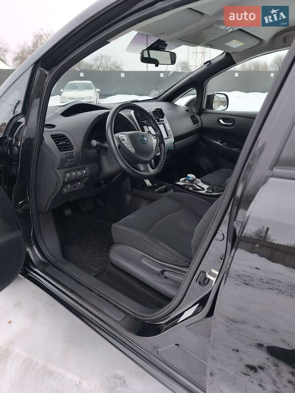 Хетчбек Nissan Leaf 2014 в Луцьку