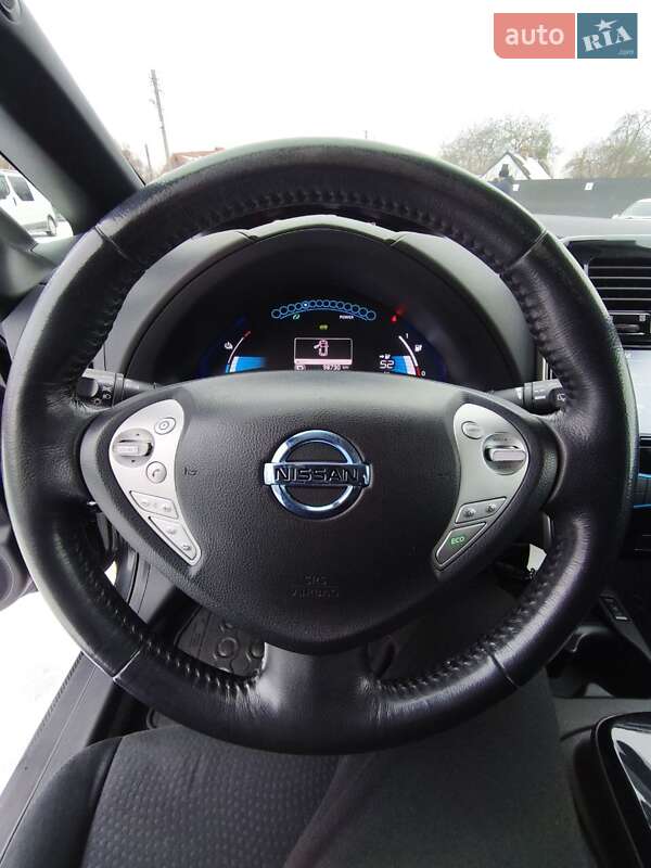 Хетчбек Nissan Leaf 2014 в Луцьку
