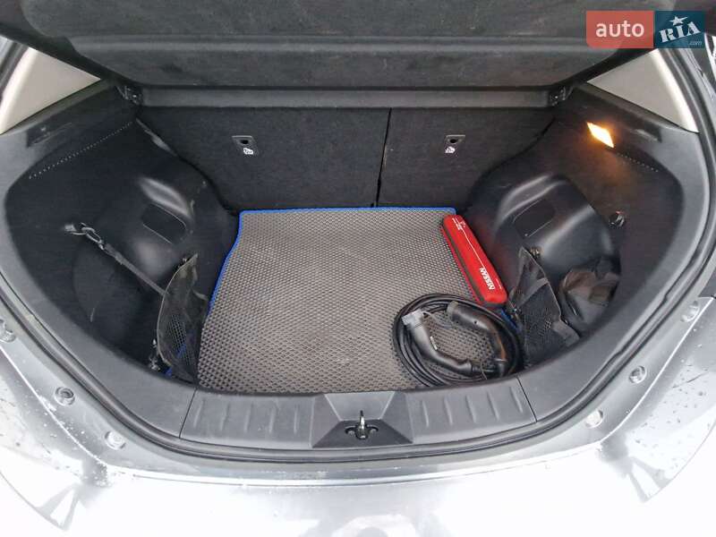 Хэтчбек Nissan Leaf 2019 в Виннице