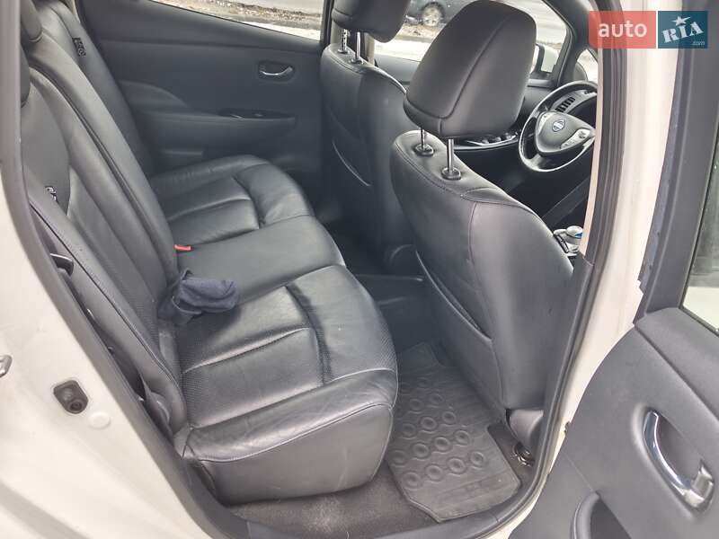 Хэтчбек Nissan Leaf 2014 в Ивано-Франковске