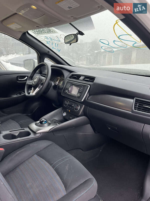 Хэтчбек Nissan Leaf 2018 в Львове