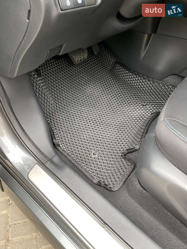 Хетчбек Nissan Leaf 2018 в Одесі фото 18 Хетчбек Nissan Leaf 2018 в Одесі