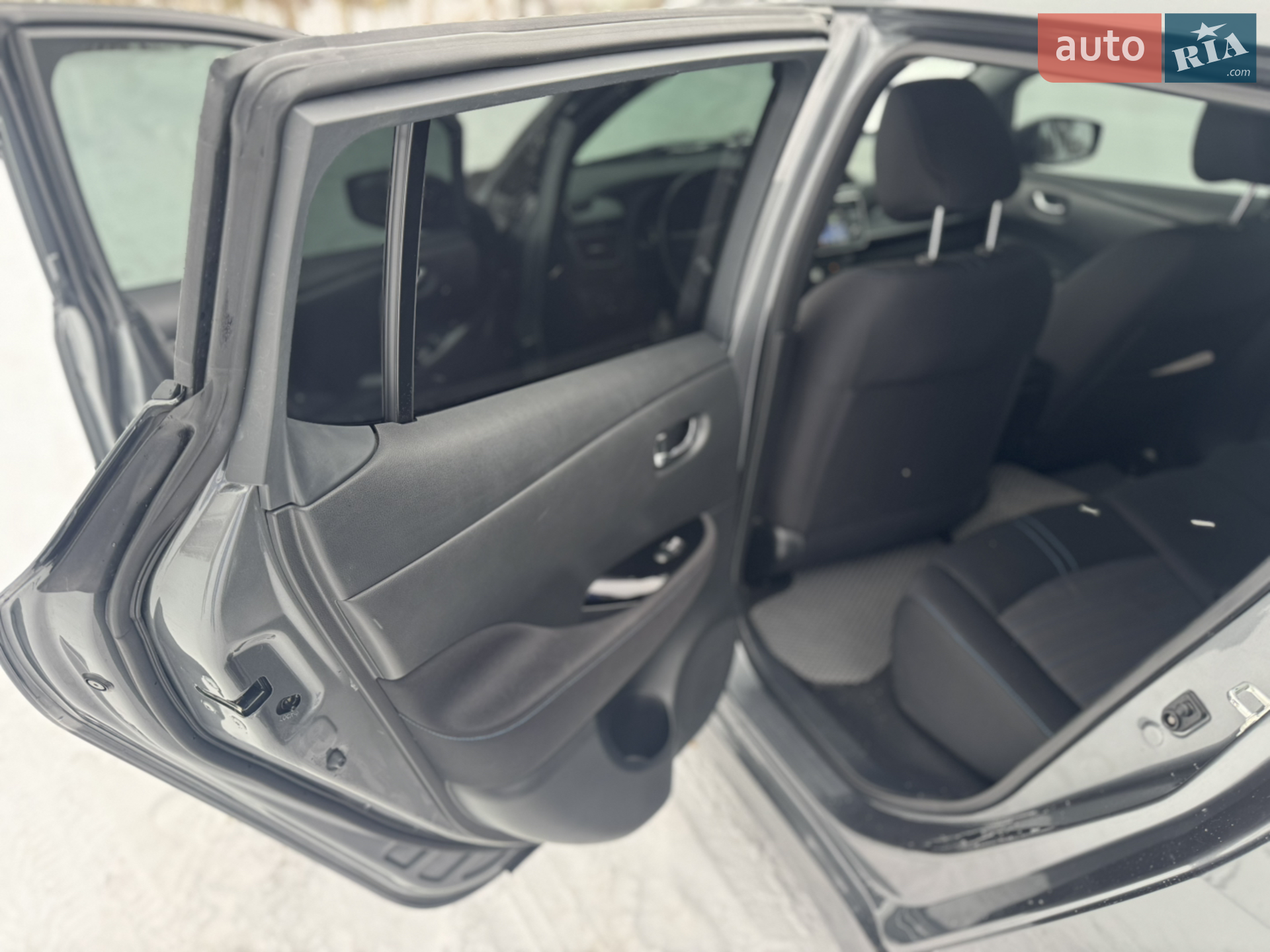 2019 Nissan Leaf - мініатюра 21