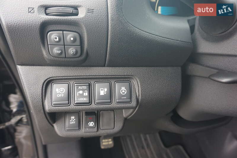 Хэтчбек Nissan Leaf 2013 в Самборе