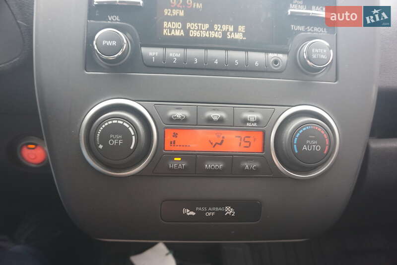 Хэтчбек Nissan Leaf 2013 в Самборе