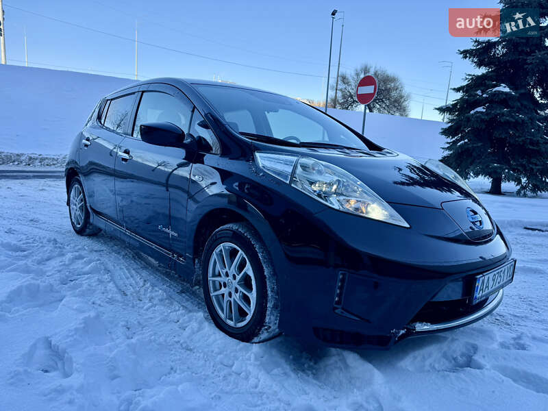 Хэтчбек Nissan Leaf 2017 в Киеве фото 2 Хэтчбек Nissan Leaf 2017 в Киеве
