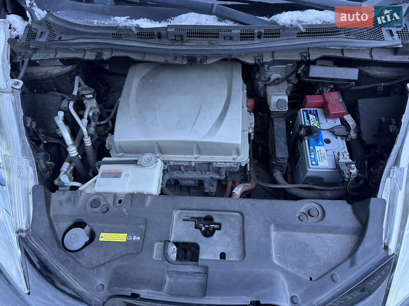 Хэтчбек Nissan Leaf 2017 в Киеве фото 18 Хэтчбек Nissan Leaf 2017 в Киеве
