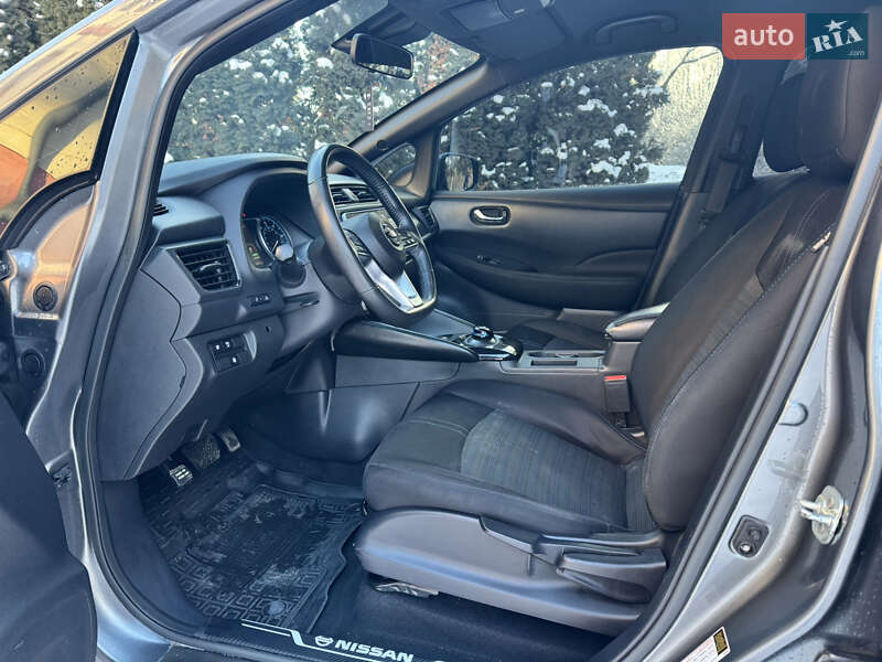 Хетчбек Nissan Leaf 2020 в Тернополі