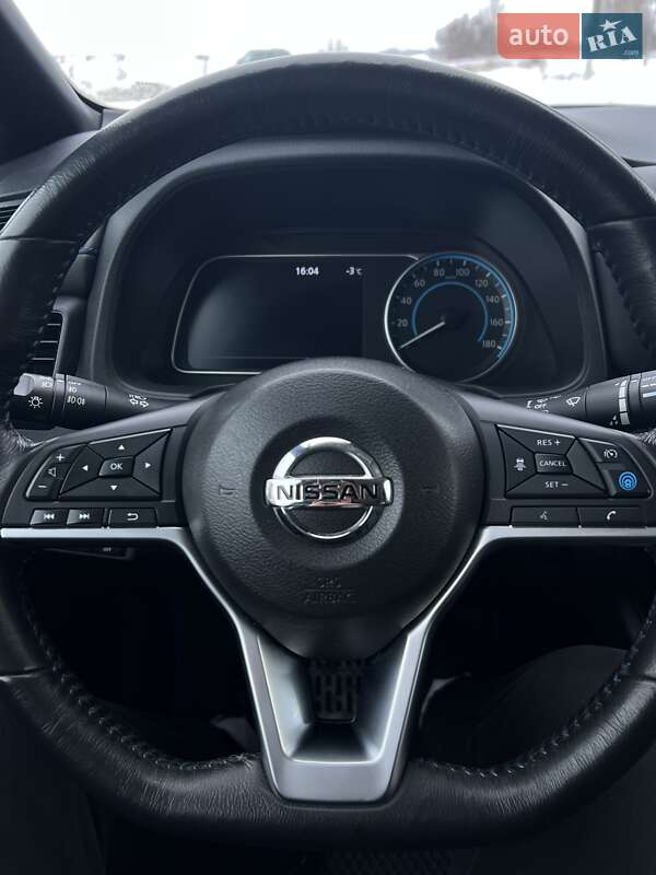 Хэтчбек Nissan Leaf 2021 в Попельне