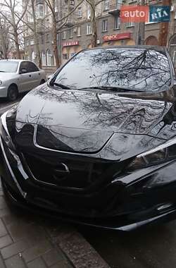Хэтчбек Nissan Leaf 2020 в Николаеве