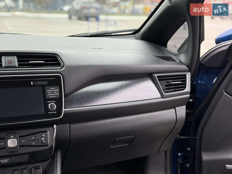 Хэтчбек Nissan Leaf 2018 в Одессе фото 32 Хэтчбек Nissan Leaf 2018 в Одессе