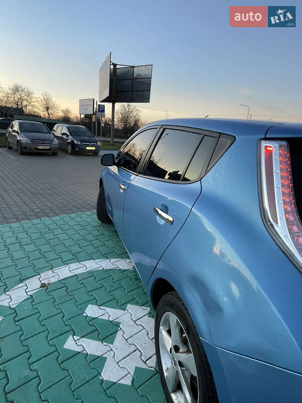 Хетчбек Nissan Leaf 2013 в Луцьку