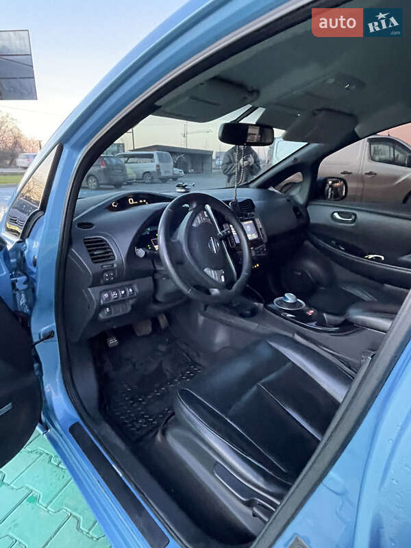 Хетчбек Nissan Leaf 2013 в Луцьку