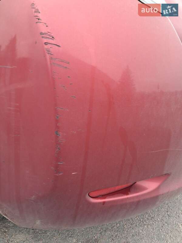 Хетчбек Nissan Leaf 2011 в Рівному