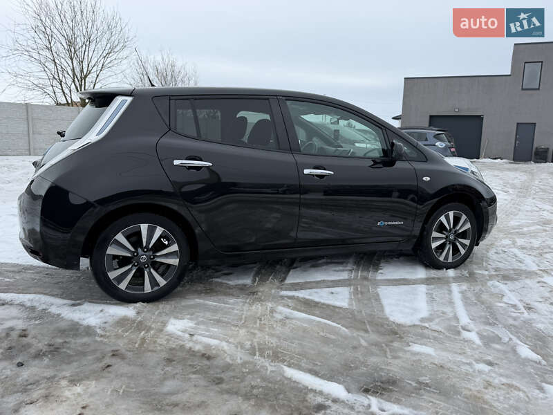 Хетчбек Nissan Leaf 2017 в Рівному