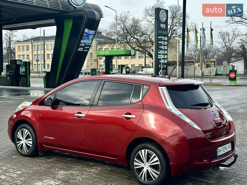 Хэтчбек Nissan Leaf 2013 в Одессе