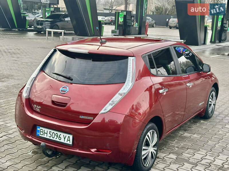 Хэтчбек Nissan Leaf 2013 в Одессе