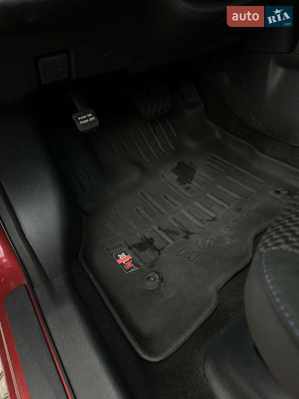 Хэтчбек Nissan Leaf 2013 в Одессе