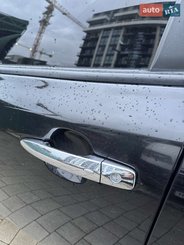 Хэтчбек Nissan Leaf 2013 в Ужгороде