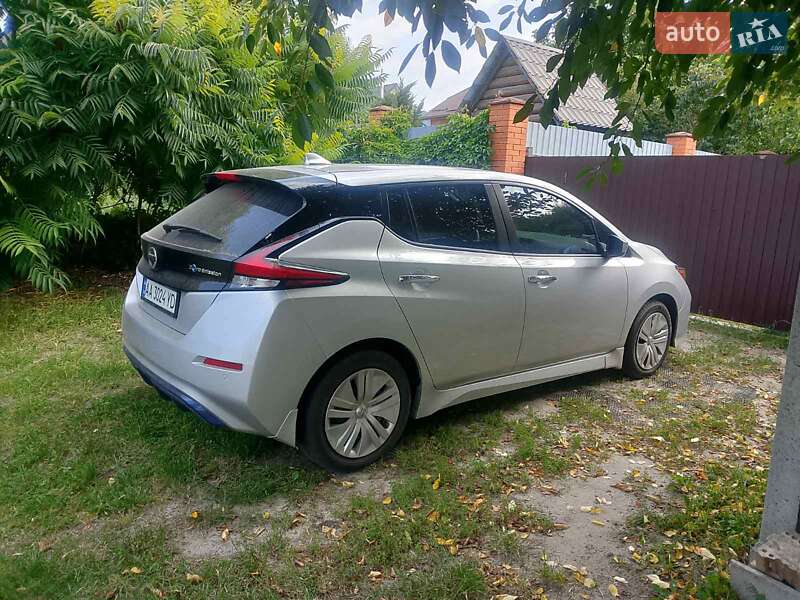Хэтчбек Nissan Leaf 2022 в Киеве фото 6 Хэтчбек Nissan Leaf 2022 в Киеве