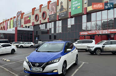 Хэтчбек Nissan Leaf 2018 в Николаеве