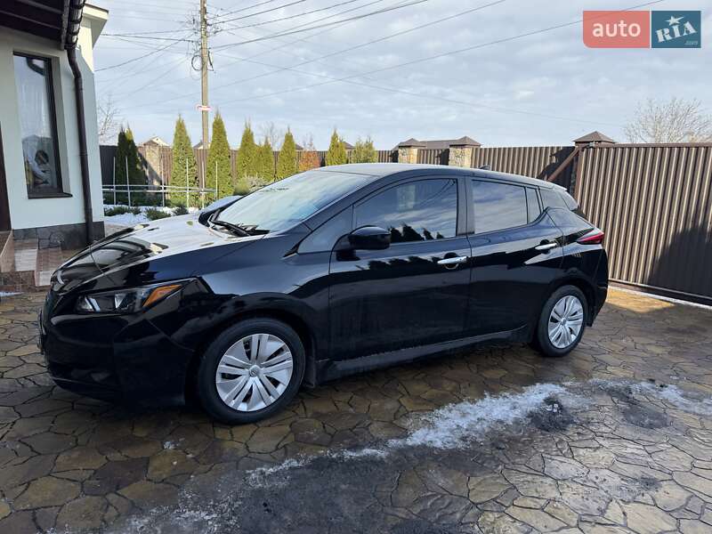 Хэтчбек Nissan Leaf 2023 в Виннице фото 3 Хэтчбек Nissan Leaf 2023 в Виннице