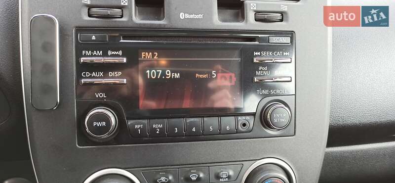 Хетчбек Nissan Leaf 2015 в Києві фото 11 Хетчбек Nissan Leaf 2015 в Києві