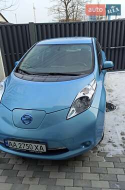 Хэтчбек Nissan Leaf 2015 в Киеве